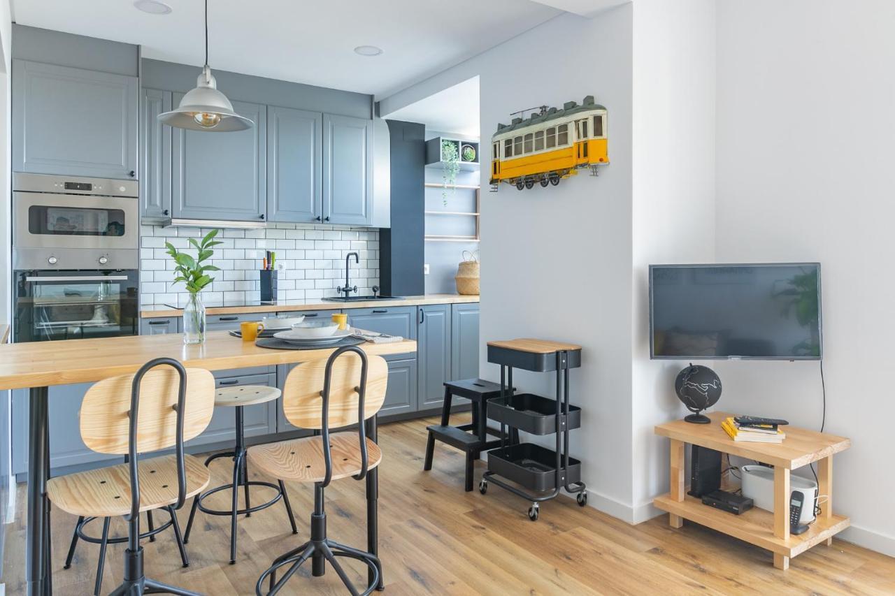 Spacious Apt Campo D'Ourique With Ac Lisboa Kültér fotó